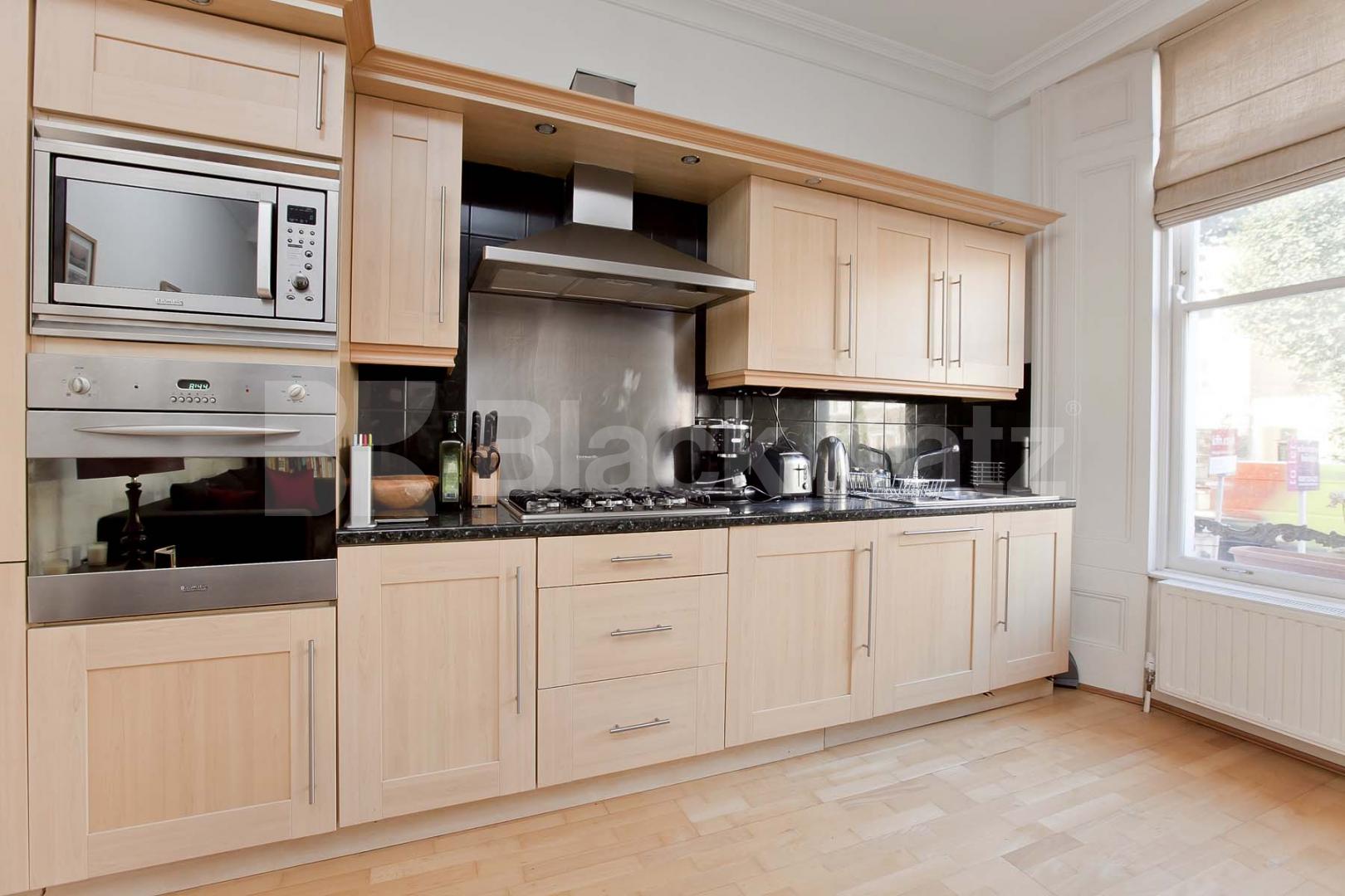 			New Instruction, 2 Bedroom, 1 bath, 1 reception Flat			 Mildmay Park, Newington Green